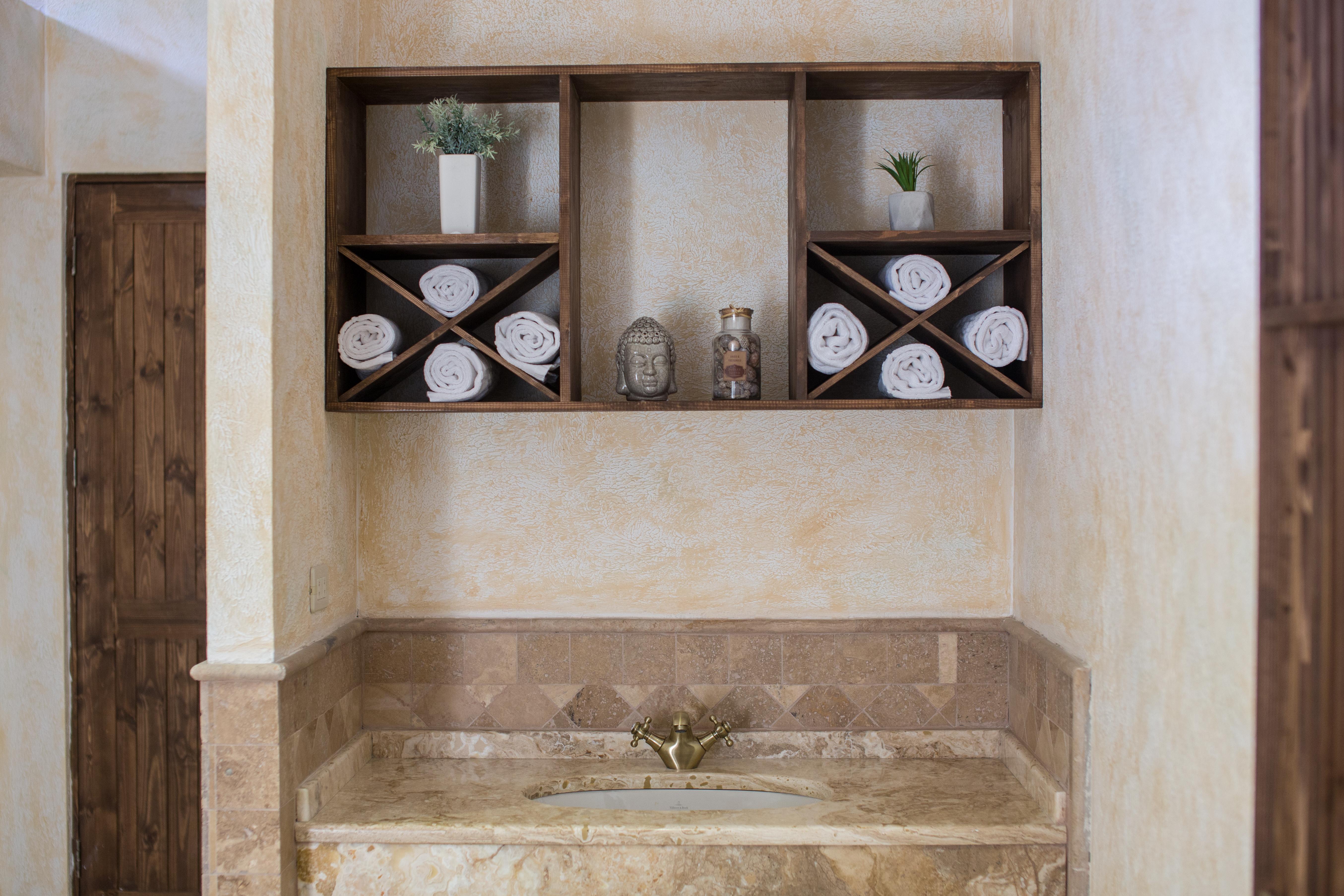Caucasus Hotel Kasagh Exterior foto A wall mounted towel rack